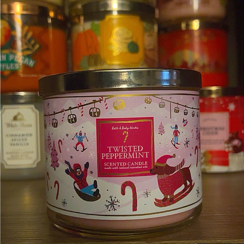 Twisted Peppermint Candle✨